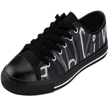 Load image into Gallery viewer, Designer sports sneakers at Ace Shopping Club. Shop now! www.aceshoppingclub.com