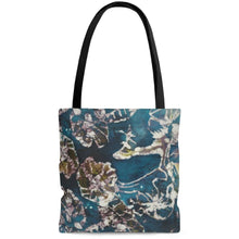 Load image into Gallery viewer, This practical high quality Designer Tote Bag is available in three sizes. Designed by Joe Ginsberg for the Bird designer beach collection. 
