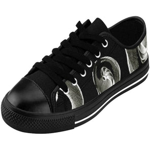 Designer fitness shoes at Ace Shopping Club. Shop now! www.aceshoppingclub.com