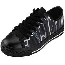 Load image into Gallery viewer, Designer sports sneakers at Ace Shopping Club. Shop now! www.aceshoppingclub.com
