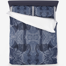 Load image into Gallery viewer, This Swan Lake duvet cover is designed by award-winning designer, Joe Ginsberg for Ace Shopping Club. The set contains 1 duvet cover, and 2 pillowcases. Made of high-density anti-allergy polyester plain fabric, with the perfect pilling resistance. The duvet feels smooth and breathable.
