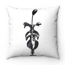 Load image into Gallery viewer, Beautiful throw pillows with flowers at Ace Shopping Club. Shop with us for premium home accessories. www.aceshoppingclub.com
