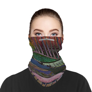 Protect yourself from dust when outdoors with this 100% polyester sports scarf. Perfect for outdoor activities, this multifunctional scarf can keep the dust away and keep you warm at the same time. The product comes with 2 x disposable five-layer filter pads