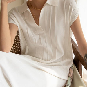 Turn-down collar dress in white.