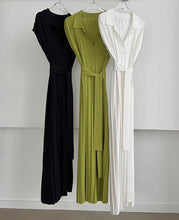 Load image into Gallery viewer, Turn-down collar dress in white, black, and green. Waistline: Loose waist. Sleeve Style: Regular. Silhouette: Straight. Neckline: Turn-down Collar. Material Composition: Natural Fiber. Material: Acrylic and Cotton. Fabric Type: Knitting. Dress Length: Mid-Calf. Decoration: Belt. Closure Type: Pullover. Free Shipping.
