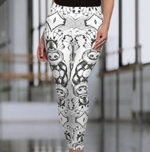 Load image into Gallery viewer, Lace Designer Fitness Legging
