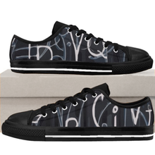 Load image into Gallery viewer, Designer gym sneakers at Ace Shopping Club. Shop now! www.aceshoppingclub.com
