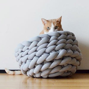 Comfortable Knitted Bed | Multiple Colors