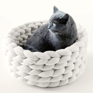 Comfortable Knitted Bed | Multiple Colors