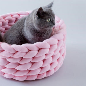 Comfortable Knitted Bed | Multiple Colors