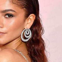 Load image into Gallery viewer, Sweet circle earrings to wear to your next party. Material: Cubic zirconia. Metals type: Copper. Earring type: Drop earrings. Free shipping. 
