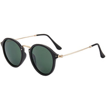 Load image into Gallery viewer, Classic Sunglasses | Multiple Colors
