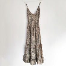 Load image into Gallery viewer, Elegant Backless Leopard Dress
