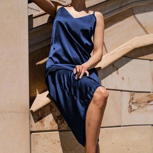 Silk v-neck dress for your next party. Silhouette: Straight. Neckline: V-Neck. Sleeve Style: Spaghetti Strap. Dress Length: Mid-Calf. Material: Polyester. Sleeve Length: Sleeveless. Color: black, dark blue, beige, blue, grey blue, green. Free shipping. 